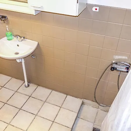 Feriehus 2 Bedroom Lovely In Neksø